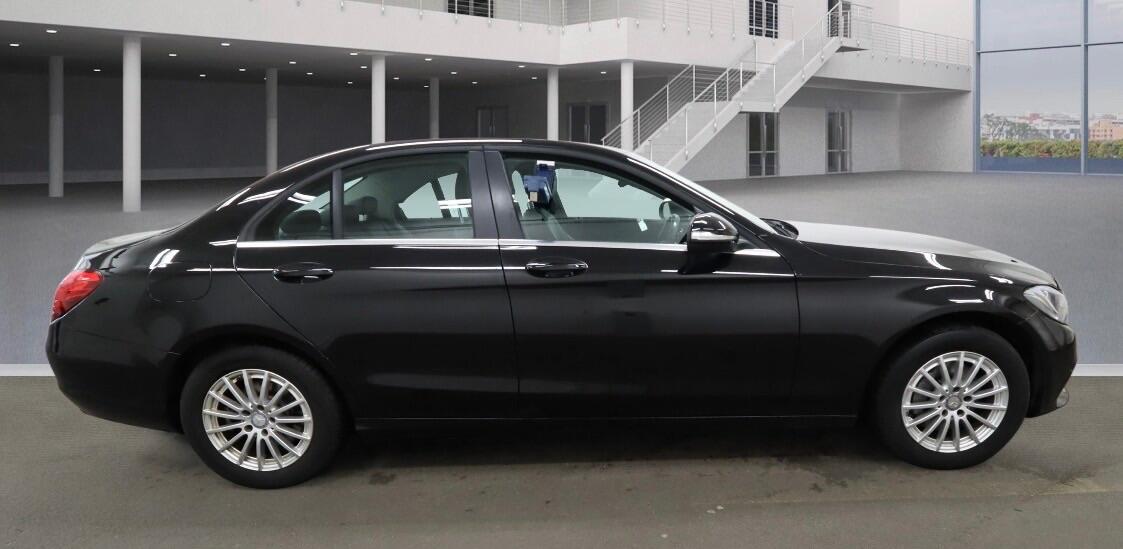Used Mercedes-Benz C Class 2015 for sale - 77882732: Photo 10