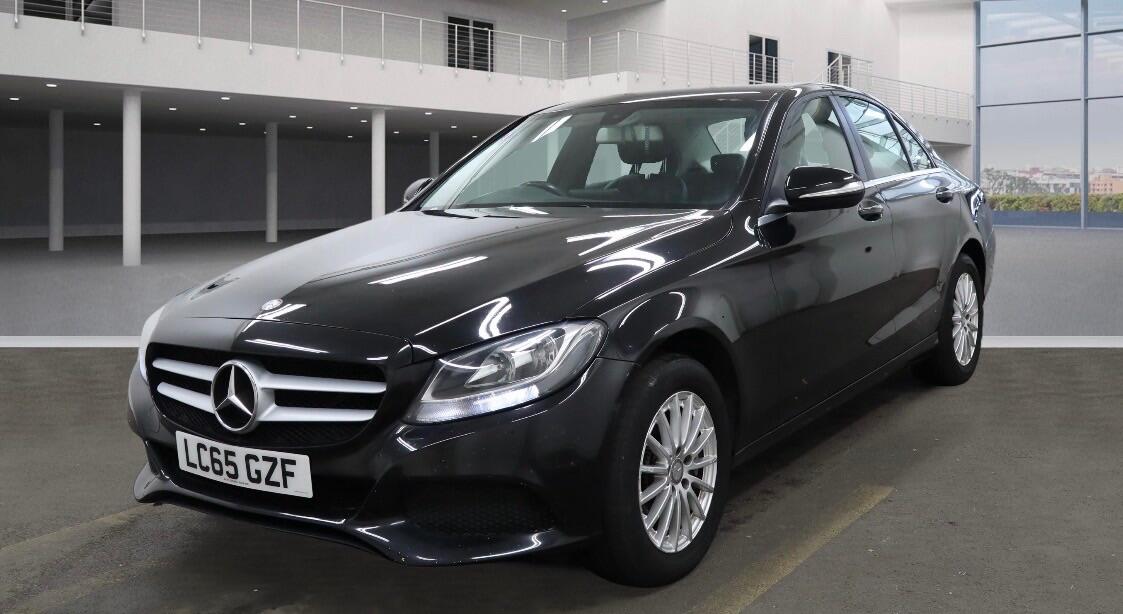 Used Mercedes-Benz C Class 2015 for sale - 77882732: Photo 8