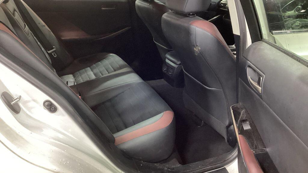 Used Lexus IS 2017 for sale - 77387335: Photo 7