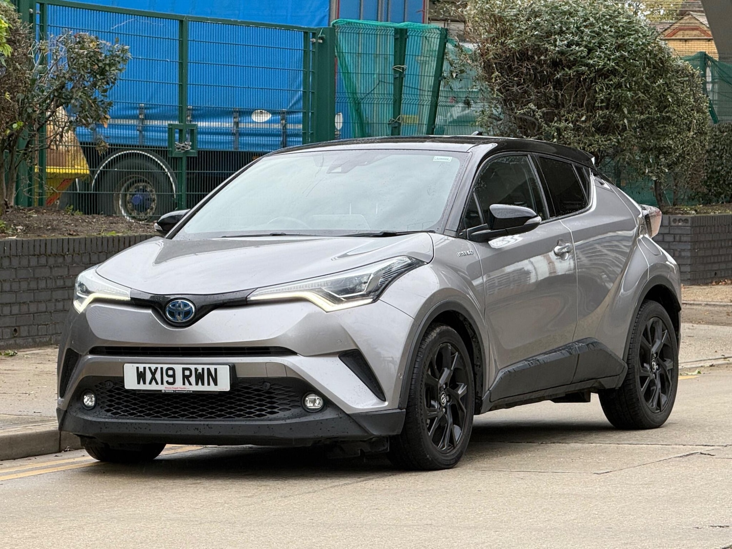 Used Toyota C-HR 2019 for sale - 76260573: Photo 1