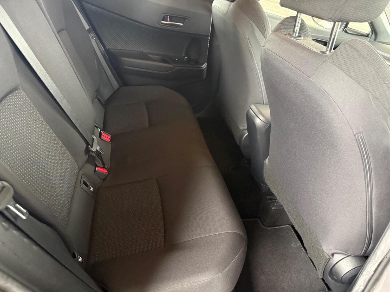 Used Toyota C-HR 2019 for sale - 76260573: Photo 13