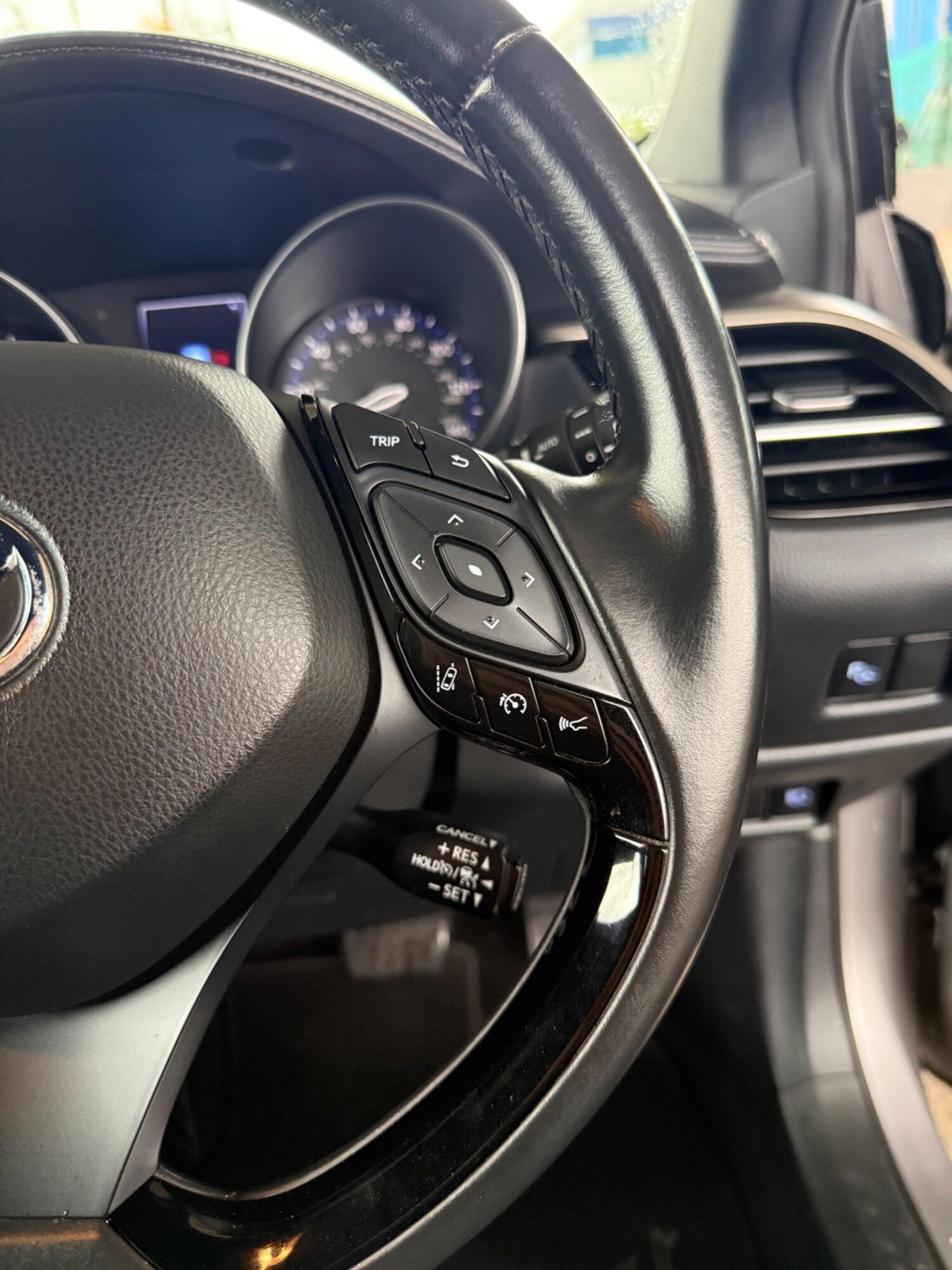 Used Toyota C-HR 2019 for sale - 76260573: Photo 22