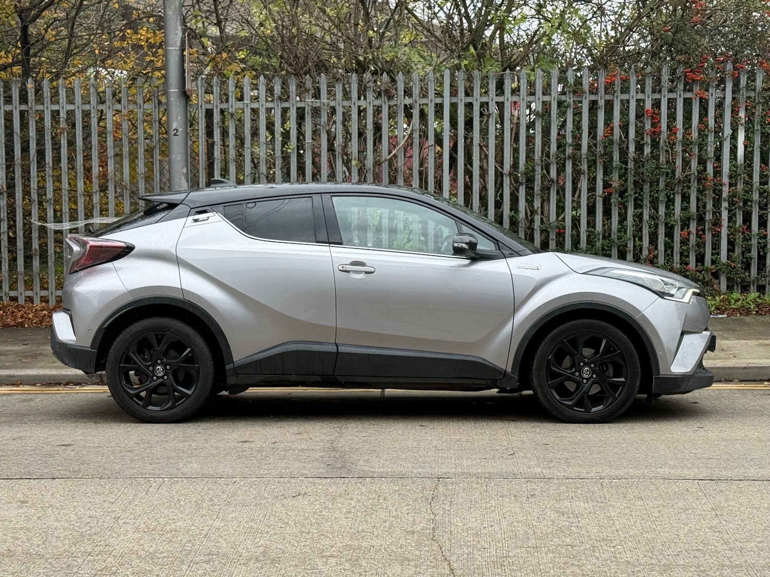 Used Toyota C-HR 2019 for sale - 76260573: Photo 7