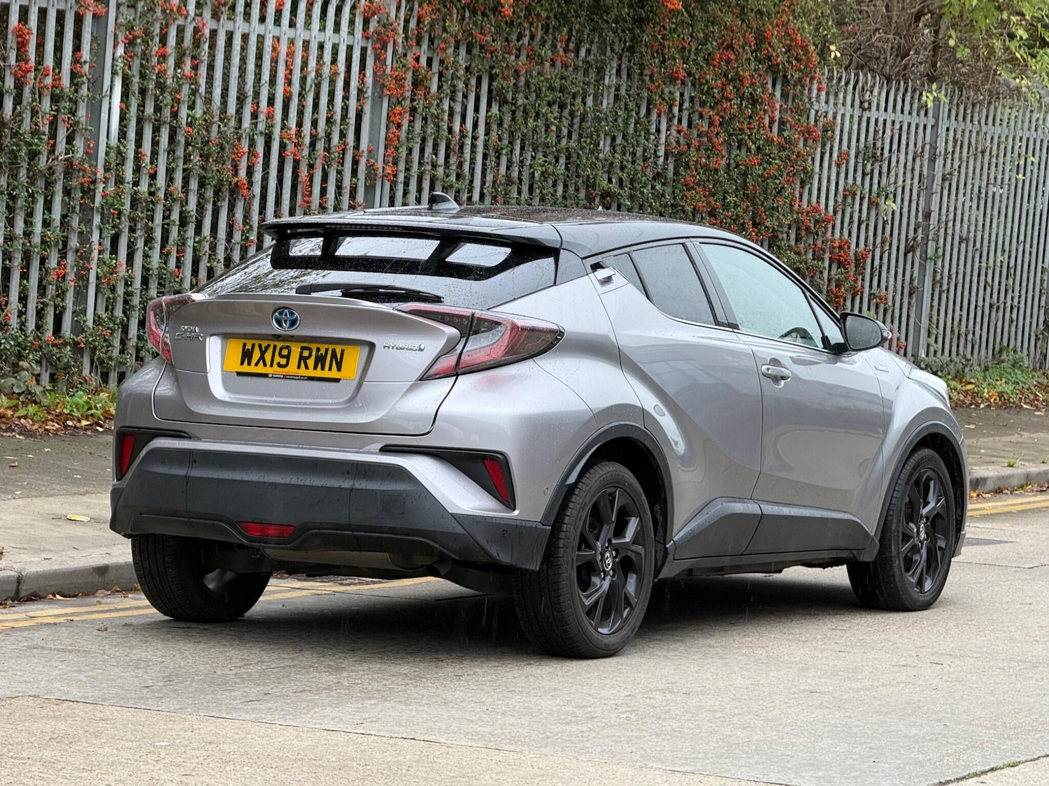 Used Toyota C-HR 2019 for sale - 76260573: Photo 8