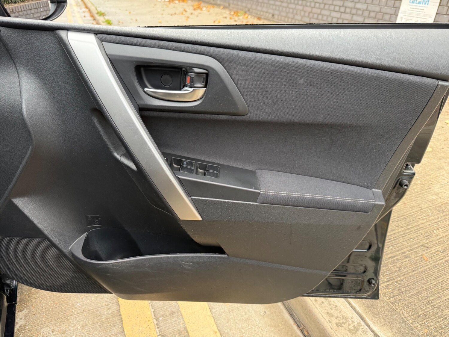 Used Toyota Auris 2015 for sale - 76326424: Photo 17