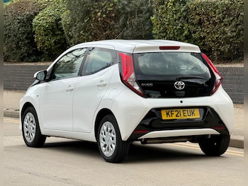 Used Toyota AYGO 2021 for sale - 76457442: Photo