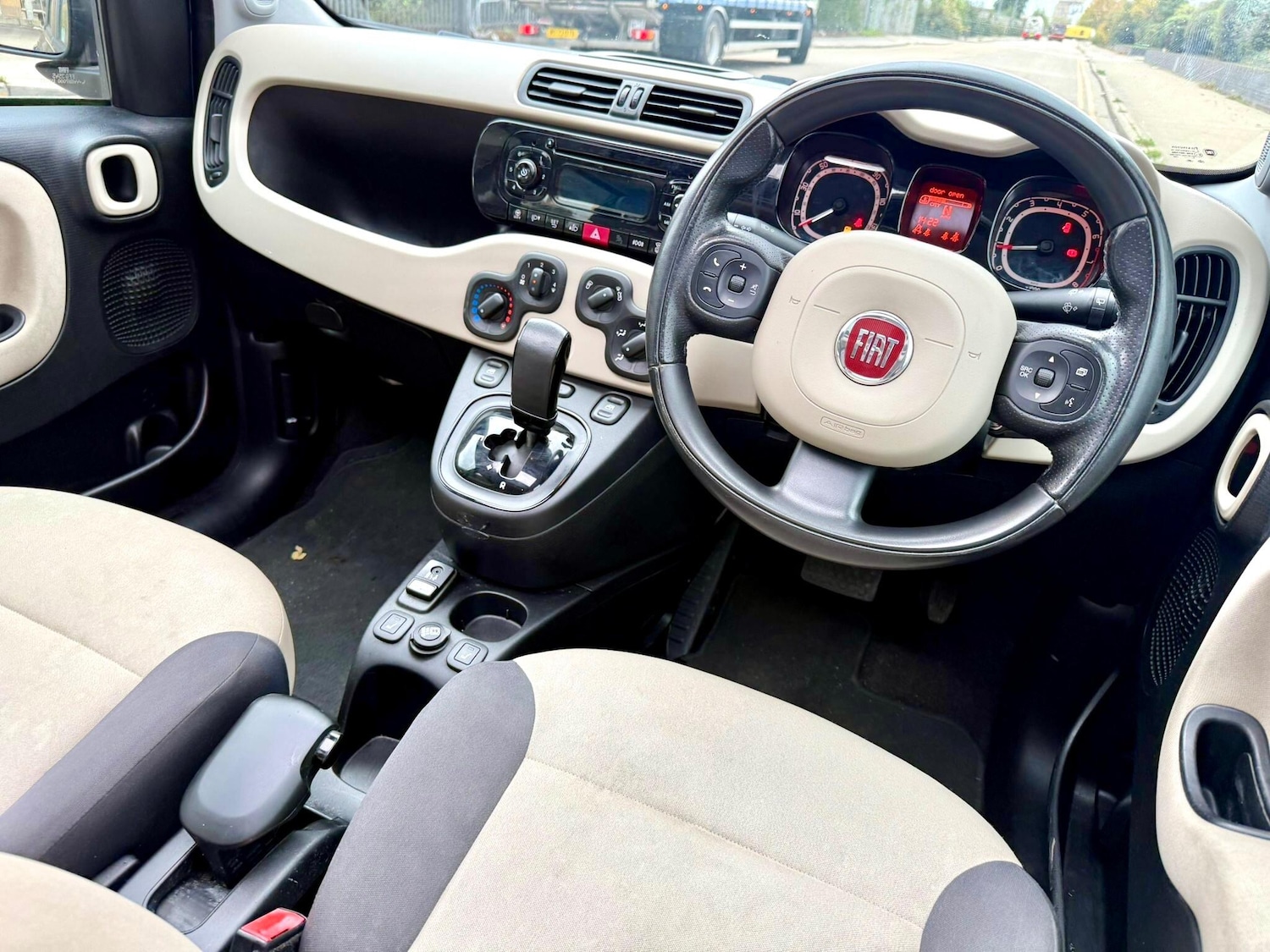 Used Fiat Panda 2014 for sale - 76484835: Photo 11