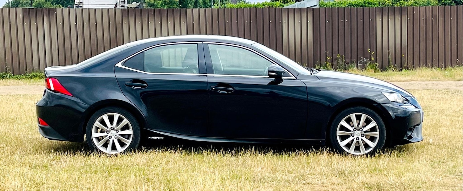 Used Lexus IS for sale - 77484610: Photo 2