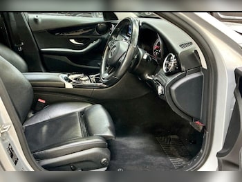 Used Mercedes-Benz C Class 2016 for sale - 78854797: Photo