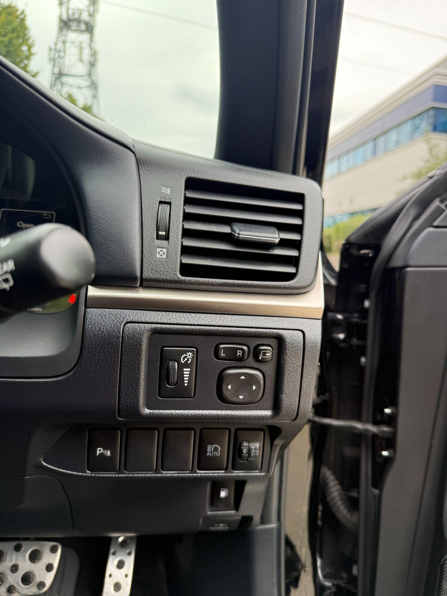 Vehicle 25