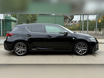 Used Lexus CT 2018 for sale - 75334218: Photo