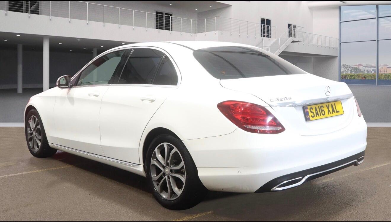 Used Mercedes-Benz C Class 2016 for sale - 76573551: Photo 2