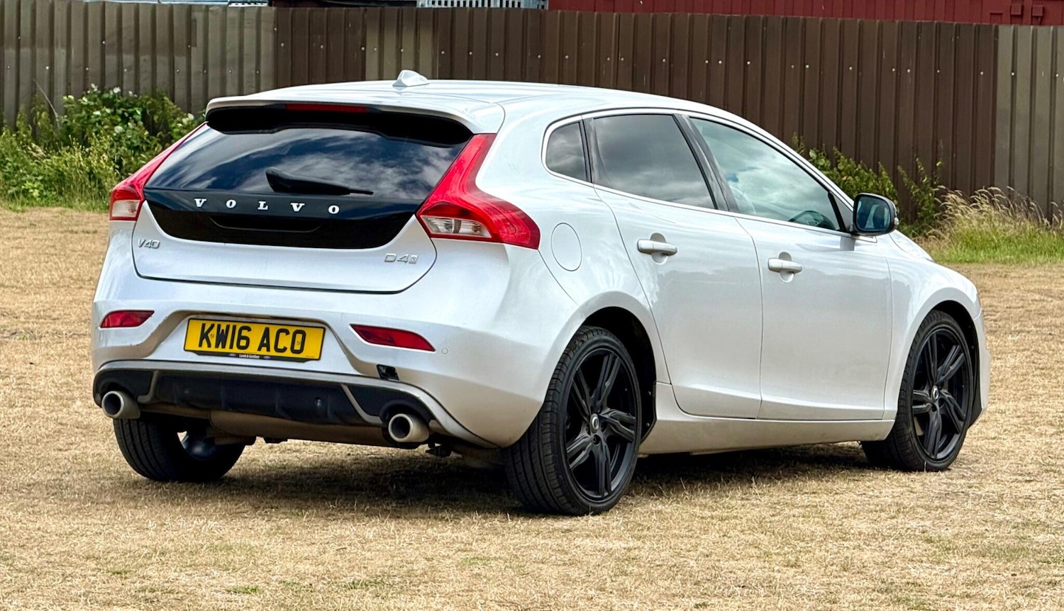 Used Volvo V40 2016 for sale - 77396479: Photo 11