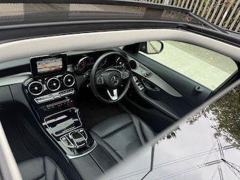 Used Mercedes-Benz C-Class 2018 for sale - 75600320: Photo