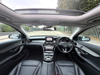 Used Mercedes-Benz C-Class 2018 for sale - 75600320: Photo