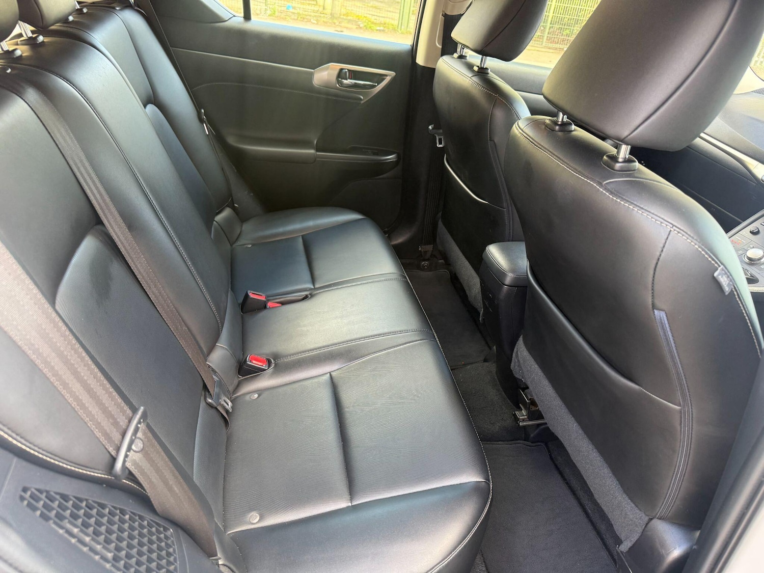 Used Lexus CT for sale - 78006418: Photo 2