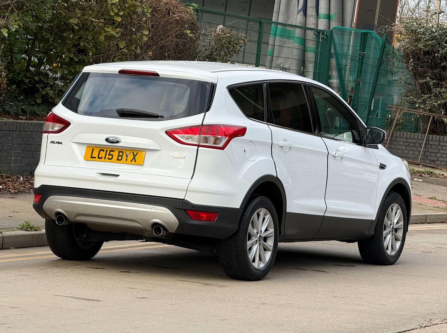 Used Ford Kuga 2015 for sale - 76619922: Photo 2