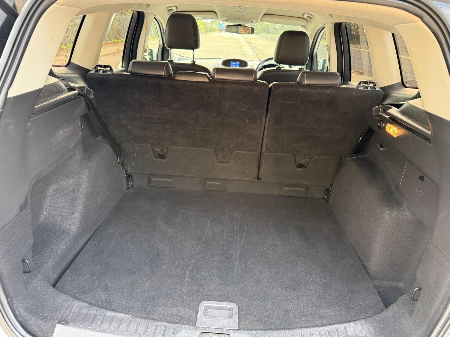 Used Ford Kuga 2015 for sale - 76619922: Photo 25