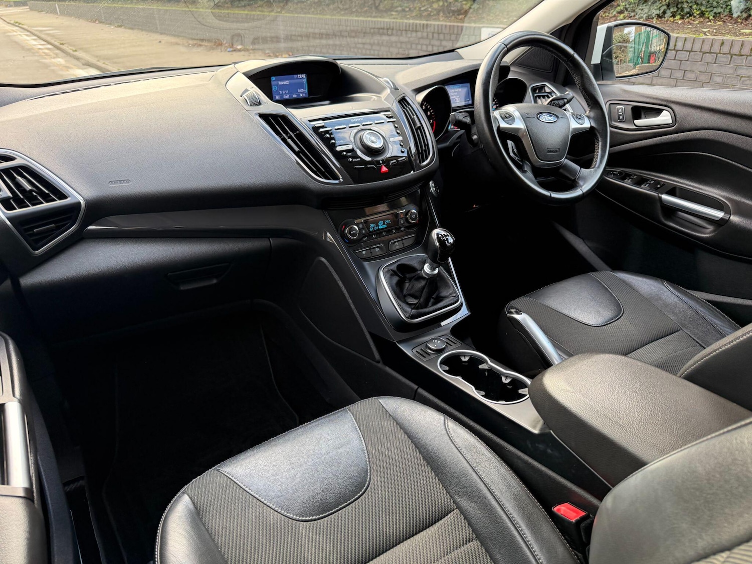 Used Ford Kuga 2015 for sale - 76619922: Photo 9