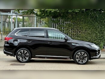 Used Mitsubishi Outlander 2017 for sale - 75258014: Photo