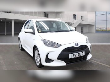 Used Toyota Yaris 2021 for sale - 76728383: Photo