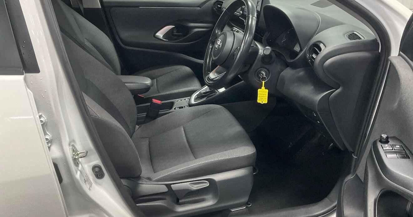 Used Toyota Yaris for sale - 76728383: Photo 8