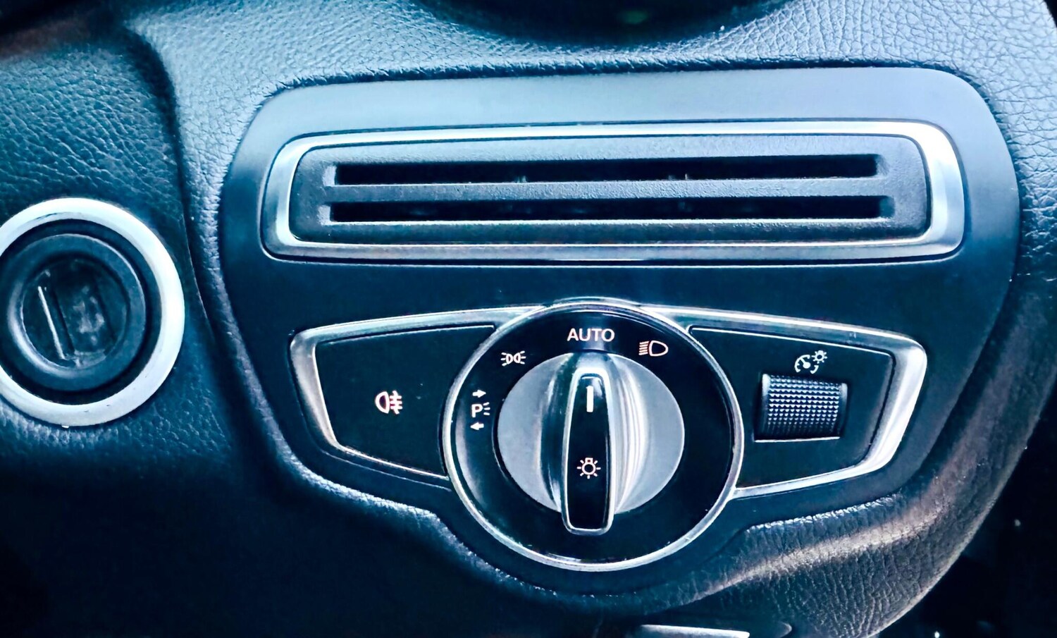 Used Mercedes-Benz C Class 2014 for sale - 77523491: Photo 11