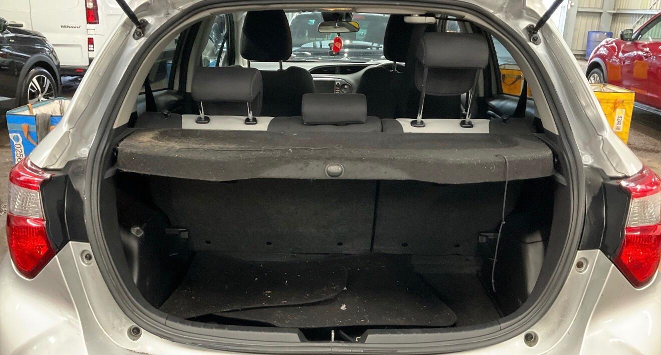 Used Toyota Yaris 2017 for sale - 77081383: Photo 10