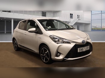 Used Toyota Yaris 2017 for sale - 77081383: Photo