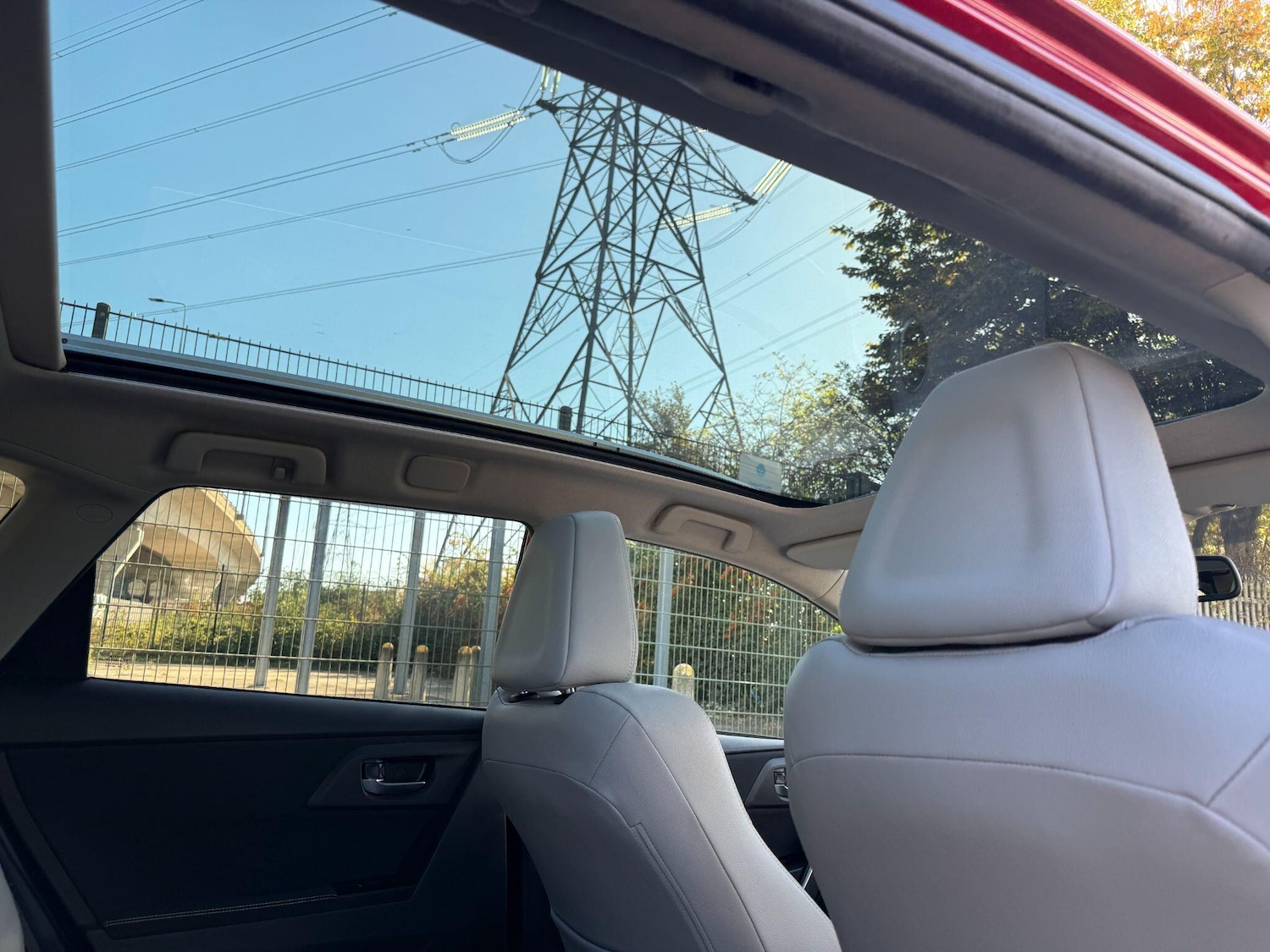 Used Toyota Auris 2014 for sale - 76121666: Photo 2