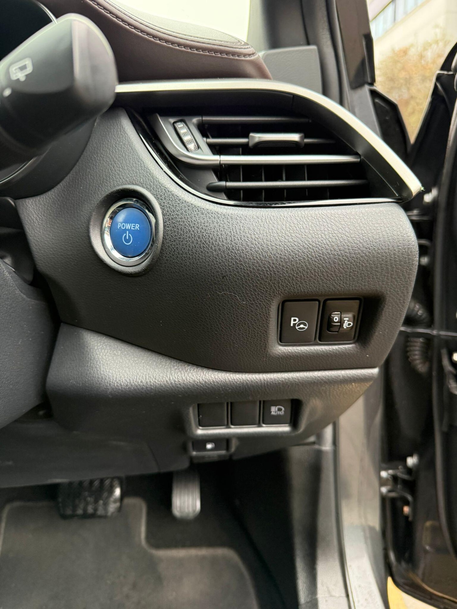 Used Toyota C-HR 2019 for sale - 77120050: Photo 19