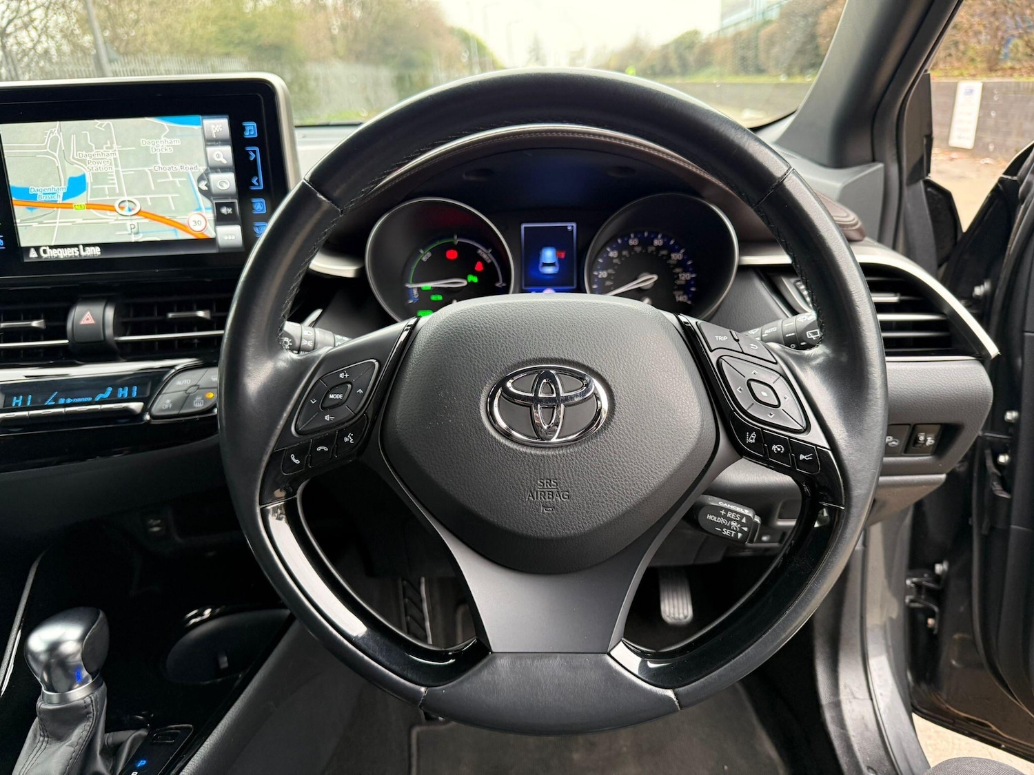 Used Toyota C-HR 2019 for sale - 77120050: Photo 32