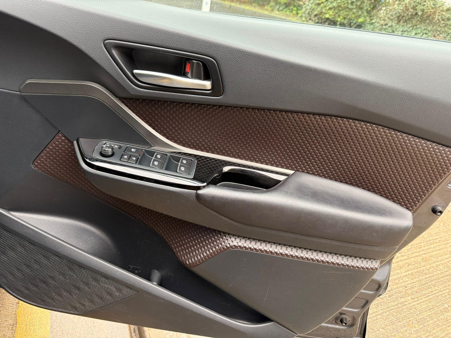 Used Toyota C-HR 2019 for sale - 77120050: Photo 37