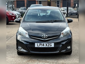 Used Toyota Yaris 2014 for sale - 79181066: Photo