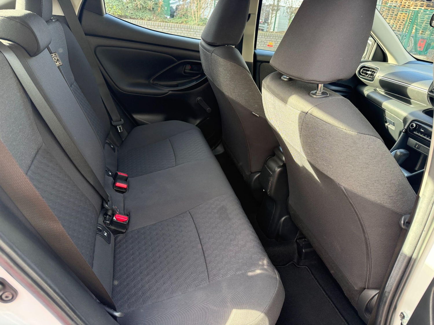 Used Toyota Yaris for sale - 77484549: Photo 15