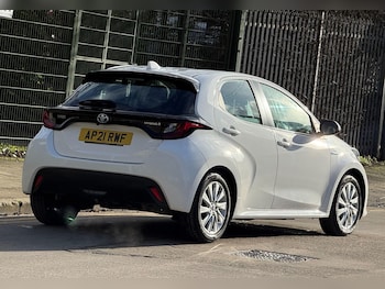 Used Toyota Yaris 2021 for sale - 77484549: Photo