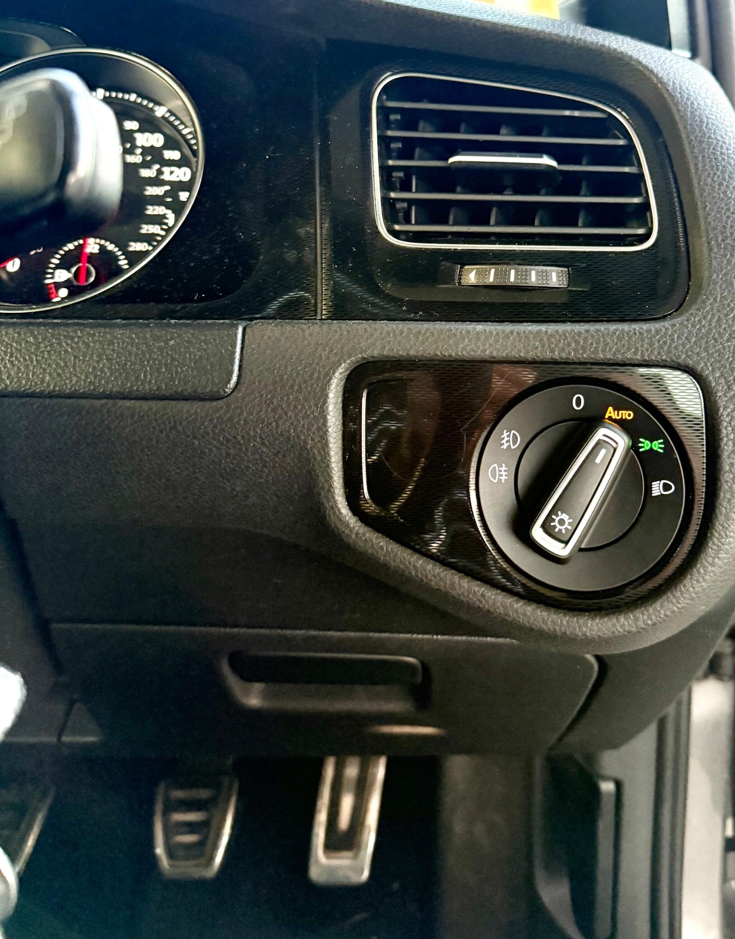 Used Volkswagen Golf 2014 for sale - 76251256: Photo 14