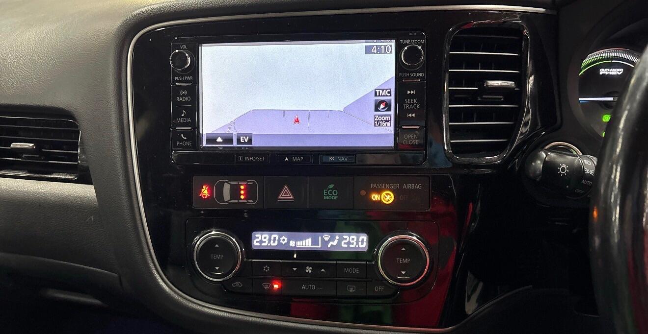 Used Mitsubishi Outlander 2017 for sale - 76976575: Photo 6