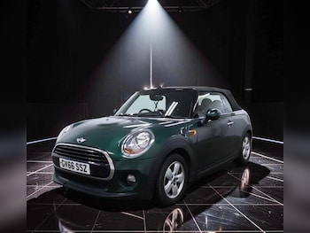 Used MINI Convertible 2016 for sale - 78170839: Photo