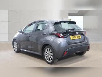 Used Toyota Yaris 2022 for sale - 79711601: Photo