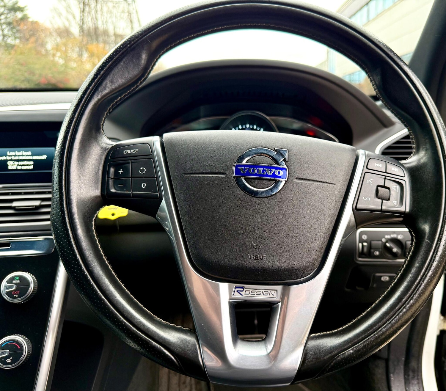 Used Volvo XC60 2016 for sale - 76759692: Photo 25