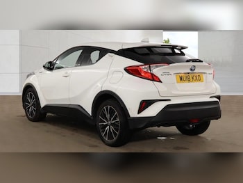 Used Toyota C-HR 2018 for sale - 79279517: Photo