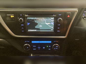 Used Toyota Auris 2015 for sale - 76215081: Photo 4
