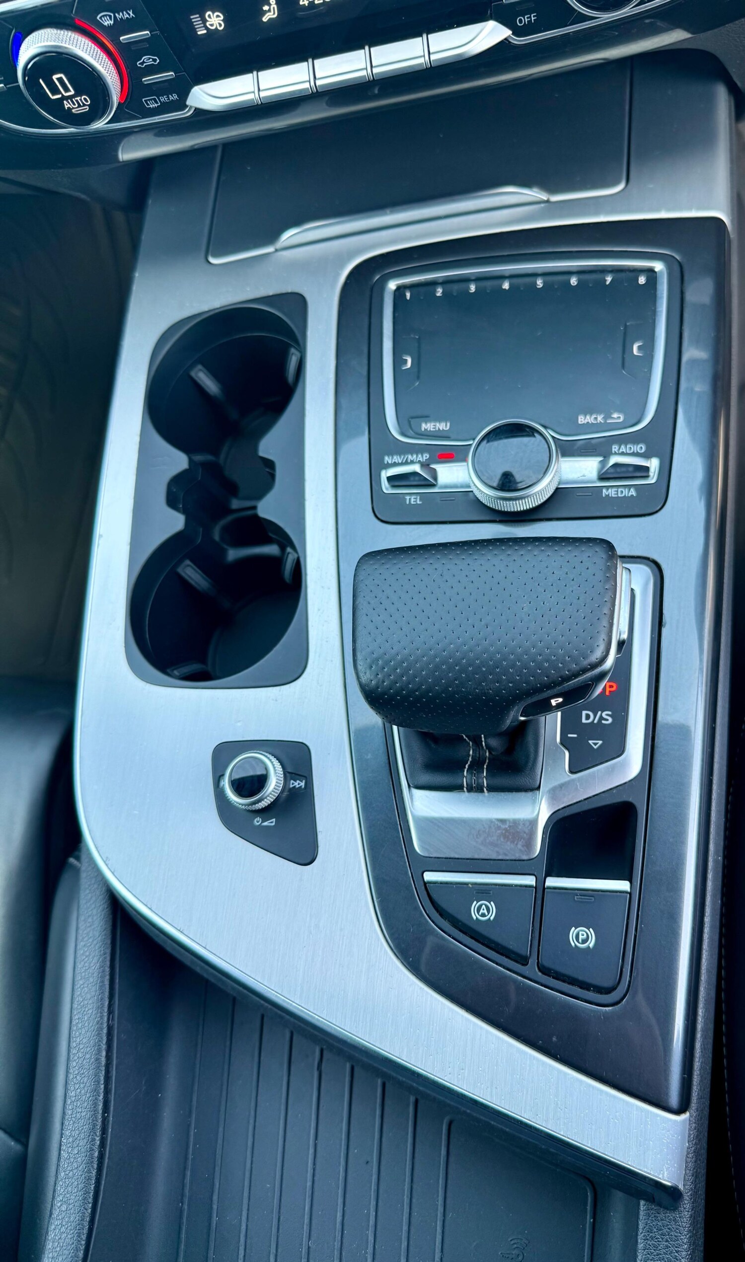 Vehicle 29