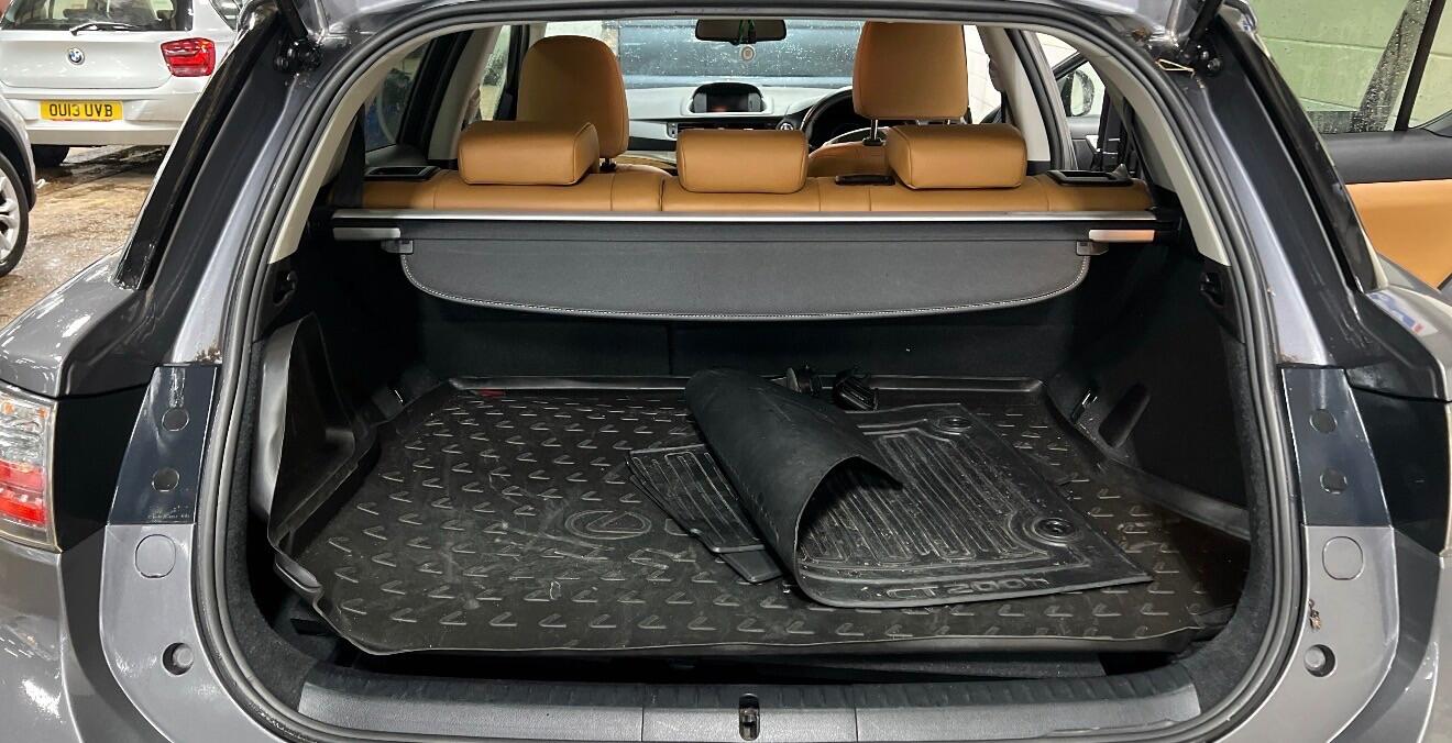 Used Lexus CT 2013 for sale - 77081833: Photo 4