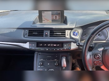 Used Lexus CT 2017 for sale - 79075597: Photo