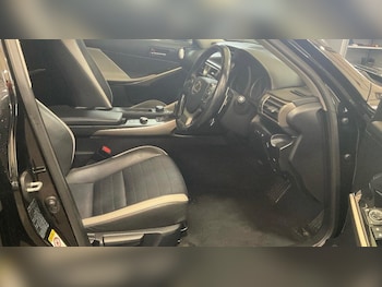 Used Lexus IS 2016 for sale - 77993901: Photo