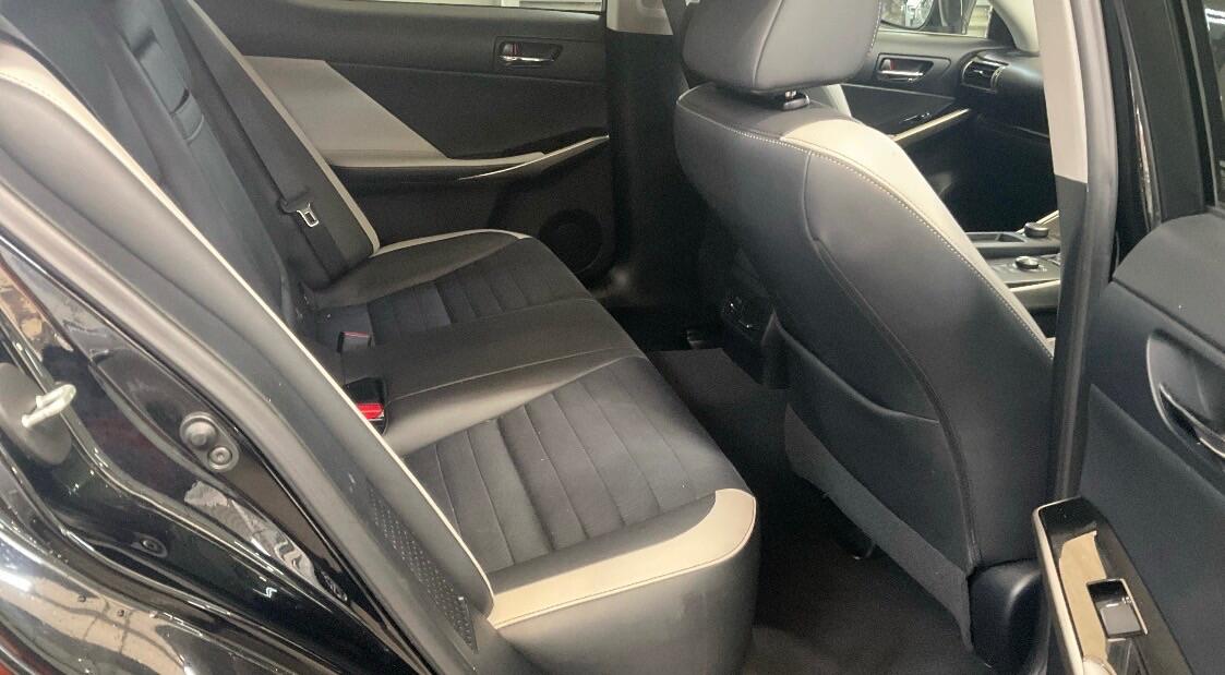 Used Lexus IS 2016 for sale - 77993901: Photo 5