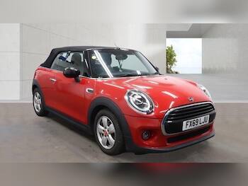 Used MINI Convertible 2019 for sale - 79645921: Photo
