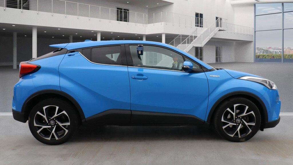 Used Toyota C-HR 2018 for sale - 77120786: Photo 3